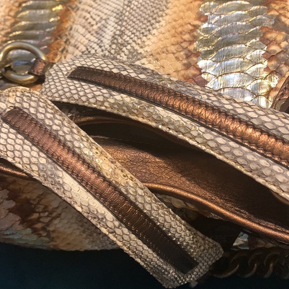 Donald J. Pliner python ADELA metallic leather Hobo couture NWT✨ - Picture 11 of 11